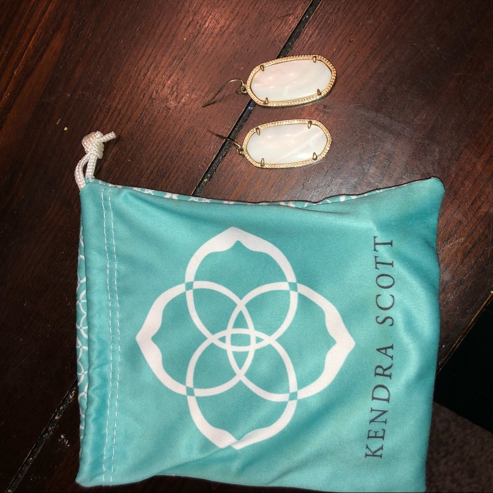 Kendra Scott white earrings
